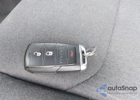 2019 Ram 1500 Tradesman 4X4 6'4 Box z USA, uszkodzony, nr VIN 1C6SRFCTXKN546373